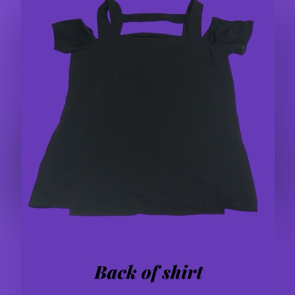 XS NWT Cooper & Ella cutout geometric style cold shoulder black blouse - Picture 2 of 6